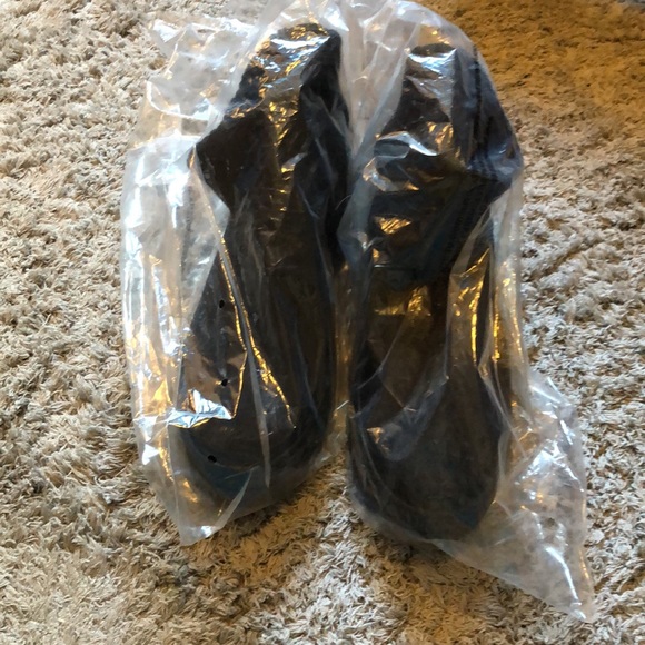 Karl Lagerfeld Paris - Wool Knit Sued Chelsea Boot - Picture 14 of 14